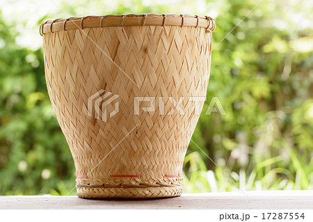 Earthenware steamer 17287554