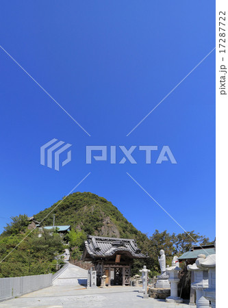 四国霊場第73番札所「出釈迦寺」奥の院、"聖地"「捨身ヶ嶽禅定」(我拝師山) 四国霊場第73番札所「出釈迦寺」奥の院、"聖地"「捨身ヶ嶽禅定」(我拝師山) 17287722