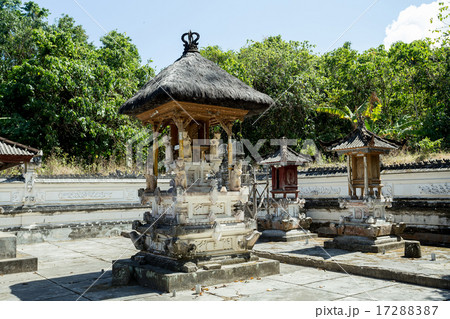 Hindu temple at Pura Sahab, Nusa Penida, Bali 17288387