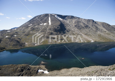 Besseggen Ridge in Jotunheimen Park, Norway Besseggen Ridge in Jotunheimen Park, Norway 17291966