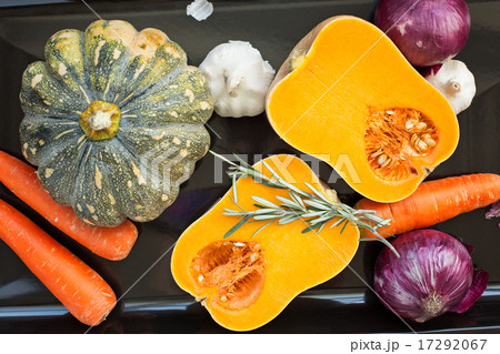 Pumpkin, carrot, onion, garlic, rosemary on tray Pumpkin, carrot, onion, garlic, rosemary on tray 17292067