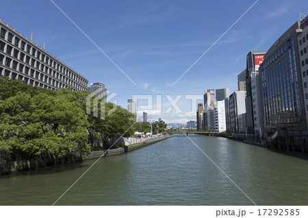 淀屋橋からの土佐堀川 17292585