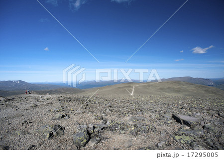 Besseggen Ridge in Jotunheimen Park, Norway Besseggen Ridge in Jotunheimen Park, Norway 17295005