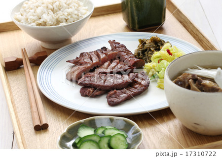 牛タン定食の写真素材