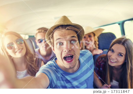 Beautiful young people a on road trip Beautiful young people a on road trip 17311847