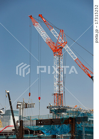 再開発中の豊洲地区　 17315252