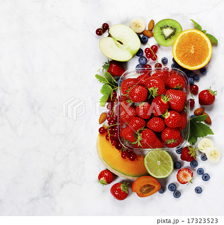 Strawberry Strawberry 17323523