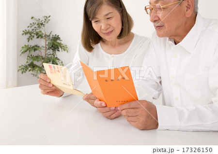 シニア夫婦 17326150