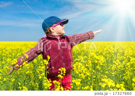 girl in yellow field of rape 17327660
