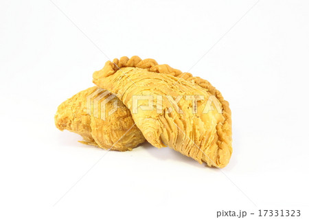 Asian style curry puff stuffed with potato curry Asian style curry puff stuffed with potato curry 17331323