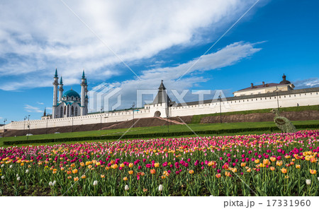 Kazan Kremlin and Kul-Sharif mosque, Tatarstan Kazan Kremlin and Kul-Sharif mosque, Tatarstan 17331960