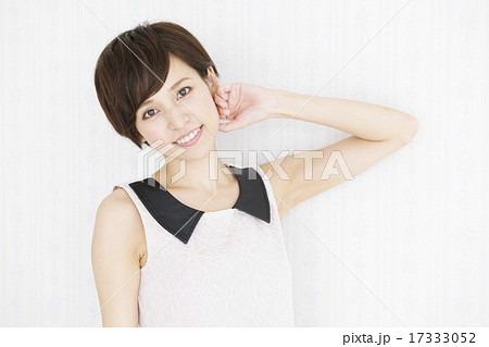 若い女性 17333052