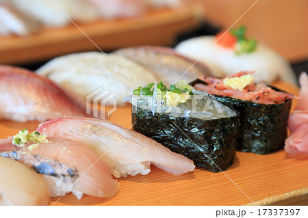 おいしい鮨盛り合わせ おいしい鮨盛り合わせ 17337397