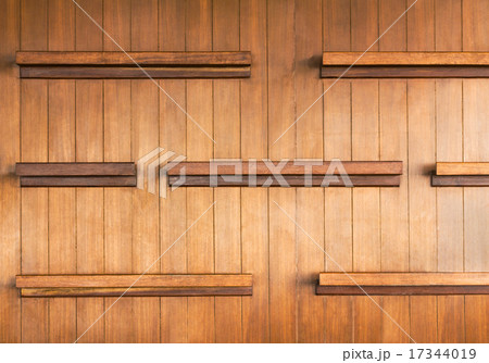 Wood shelves 17344019