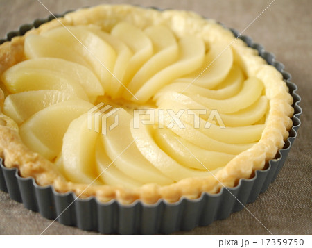 桃のキッシュ　仕込　（横位置） 17359750