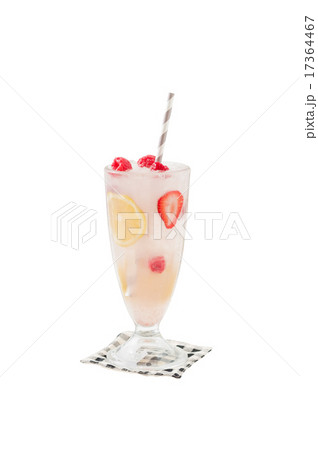 Iced berry lemonade Iced berry lemonade 17364467