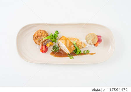 3 modern cusine in 1 dish 3 modern cusine in 1 dish 17364472