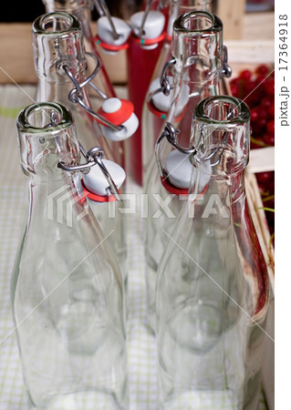 Swing top bottles for syrup Swing top bottles for syrup 17364918