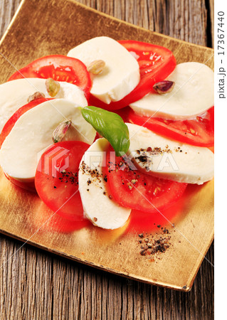 Caprese salad Caprese salad 17367440