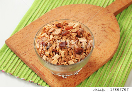 Breakfast cereal 17367767