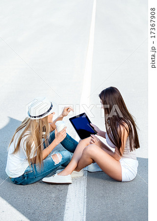 Sharing tablet. 17367908