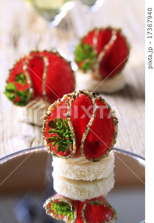 Salami canapes 17367940