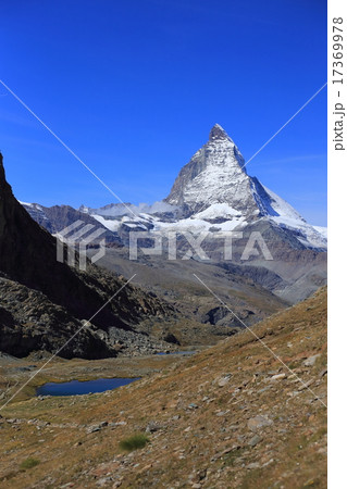 マッターホルンとリッフェルゼー 17369978