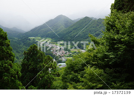 山形県山形市山寺（立石寺）の上から五大堂からみた風景 17372139