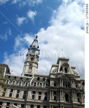フィラデルフィアのシンボル歴史的建築物シティホールの尖塔 17380988