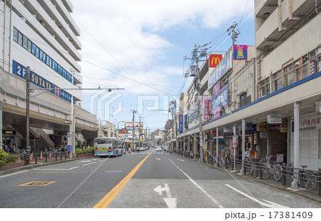 追浜銀座通り商店街（神奈川県横須賀市） 17381409