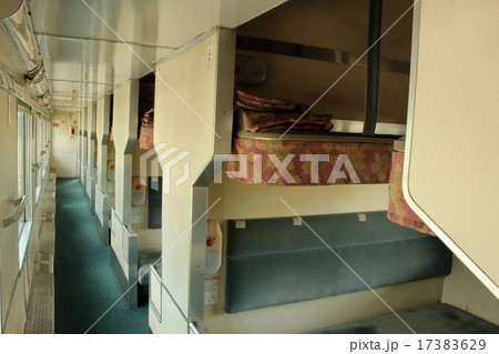 寝台特急あけぼのの開放B寝台室 17383629