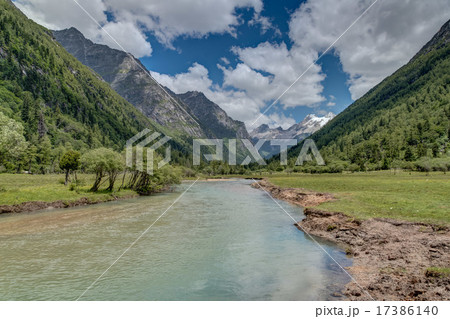 四姑娘山　木螺子 17386140