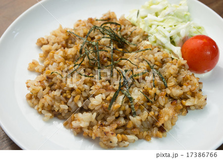 納豆焼き飯 17386766