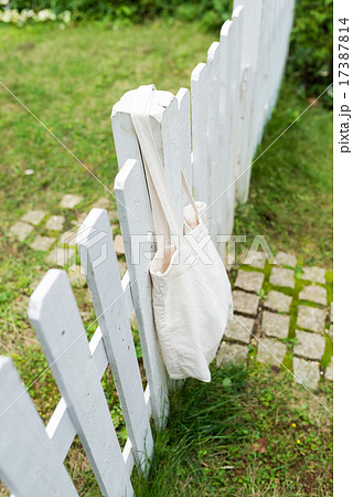 白い柵 17387814