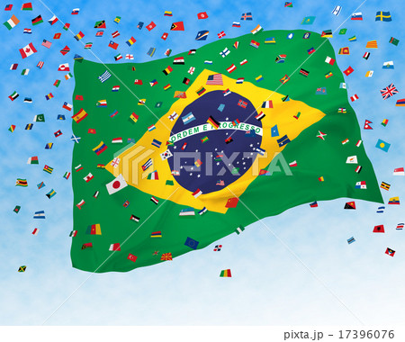リオオリンピック_雲空とブラジル国旗_世界の国旗の紙吹雪 リオオリンピック_雲空とブラジル国旗_世界の国旗の紙吹雪 17396076