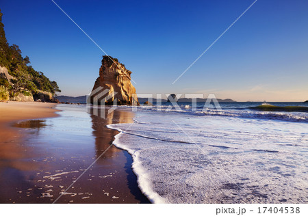 Cathedral Cove, New Zealand 17404538