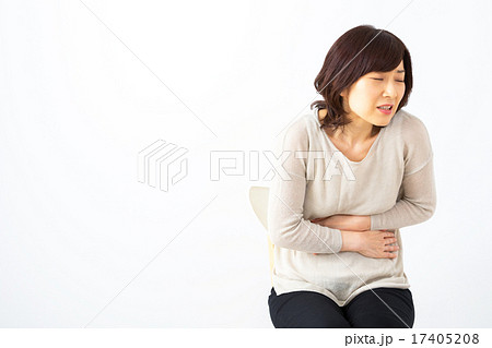 女性 体調不良 腹痛 お腹が痛い 腹下し 主婦 ミドル世代 中高年 セミロングの女性 女の人 女性 体調不良 腹痛 お腹が痛い 腹下し 主婦 ミドル世代 中高年 セミロングの女性 女の人 17405208