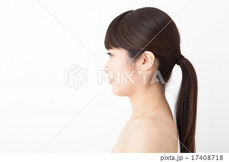 若い女性の美容・ビューティーイメージ 若い女性の美容・ビューティーイメージ 17408718