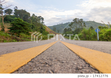 The road up the mountain The road up the mountain 17412776