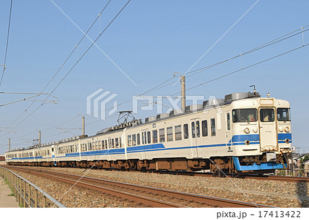 北陸本線普通列車　413系 17413422