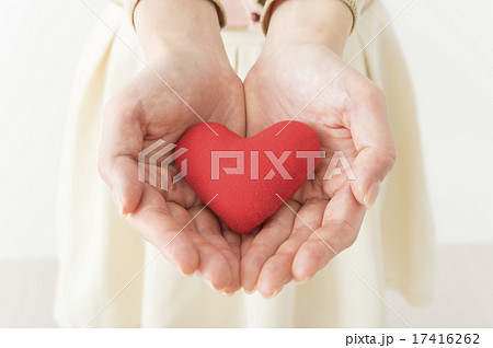 ハートをお届け 17416262