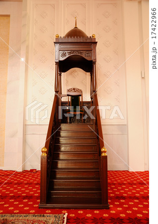 Mimbar of Tengku Ampuan Jemaah Mosque 17422966