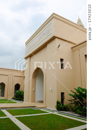 Tengku Ampuan Jemaah Mosque in Selangor, Malaysia 17423010
