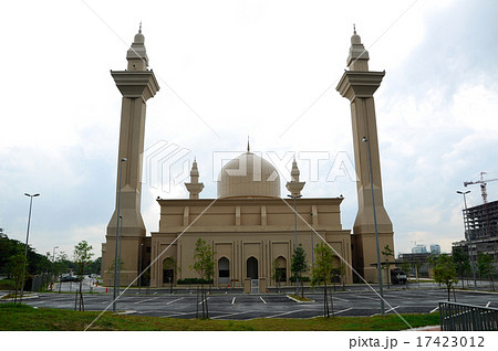 Tengku Ampuan Jemaah Mosque in Selangor, Malaysia 17423012