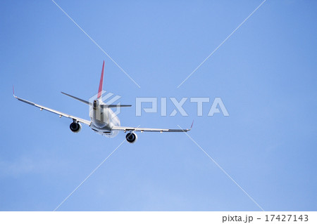 離陸直後の旅客機 17427143