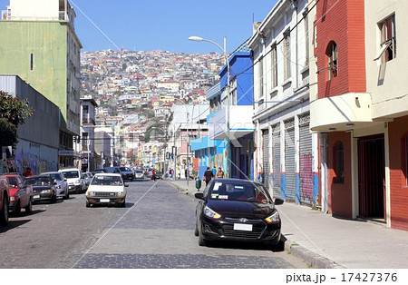 南米チリの世界遺産バルパライソの街並みの写真素材