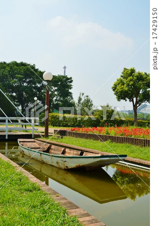 大阪　鶴見緑地の風景 17429150
