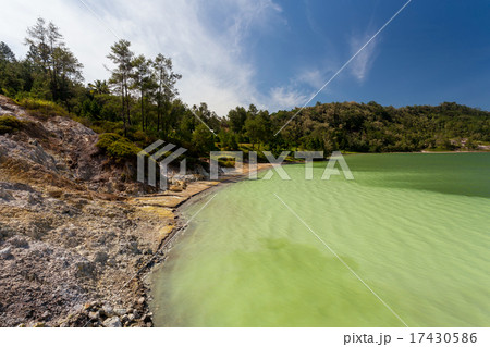 sulphurous lake - danau linow indonesia sulphurous lake - danau linow indonesia 17430586