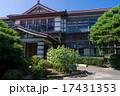旧明倫小学校本館正面玄関（ヒマワリ風景） 17431353