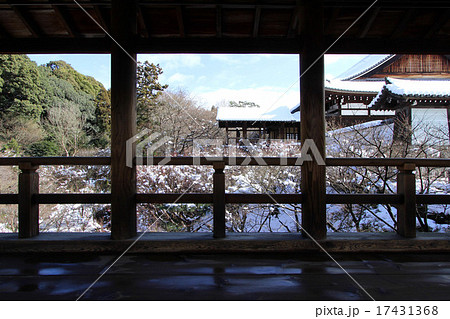 雪の東福寺 17431368